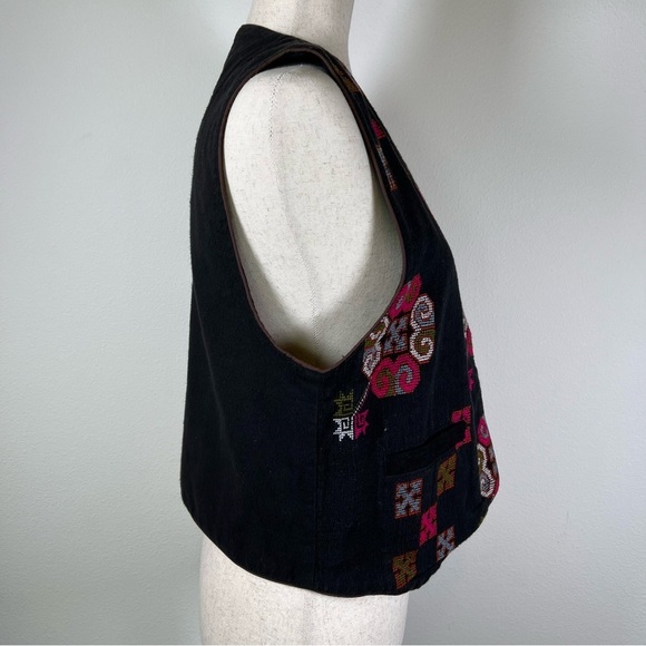 Embroidered Vest Women's Small* Retro Cross Stitch Black Pink Red Granny Core - Picture 4 of 12